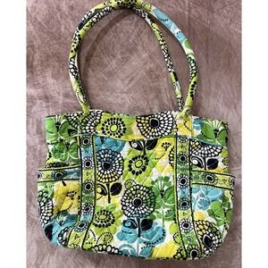 This Green Yellow And Black Vera Bradley Purse Is A Great Look For Everyone